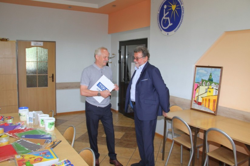 Bank Spółdzielczy w Krasnymstawie sponsorem akcji Słonik Nadziei - Kliknięcie w obrazek spowoduje wyświetlenie jego powiększenia