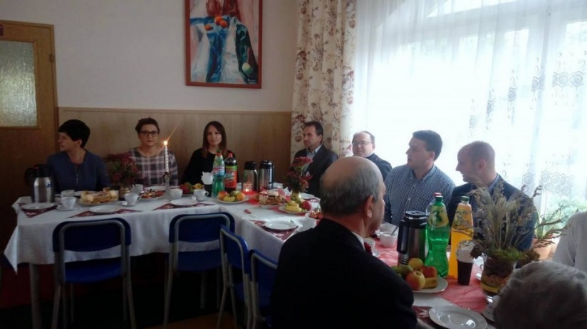 Dzień Seniora w Domu Pomocy Społecznej - Kliknięcie w obrazek spowoduje wyświetlenie jego powiększenia