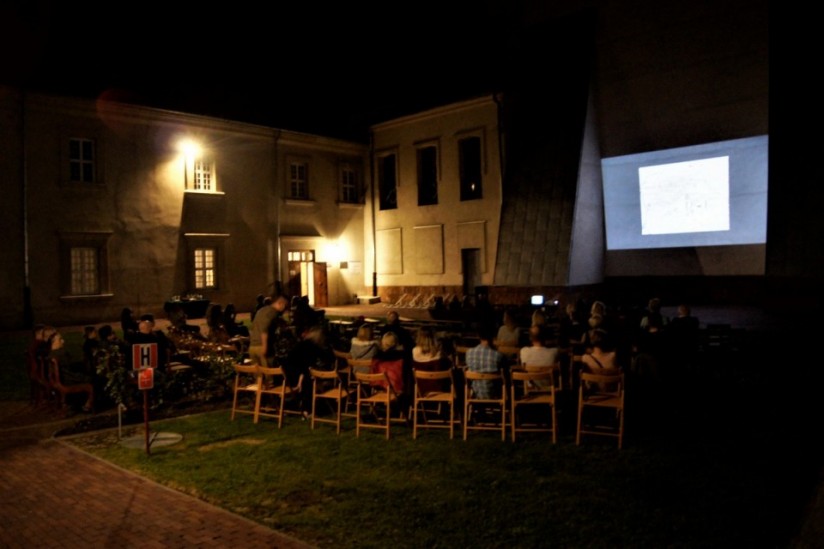 Kino Letnie w Muzeum - Kliknięcie w obrazek spowoduje wyświetlenie jego powiększenia