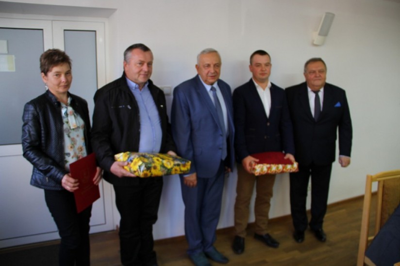 Uroczysta Sesja Rady Powiatu w Krasnymstawie - Kliknięcie w obrazek spowoduje wyświetlenie jego powiększenia
